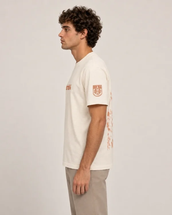 CamisetaValenciaLateral Camiseta Valencia Lateral en modelo