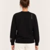 Espalda Sudadera Versalles en modelo
